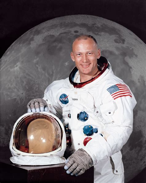 Buzz Aldrin - Wikipedia