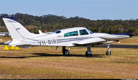 Cessna 310R - Untitled | Aviation Photo #5686313 | Airliners.net