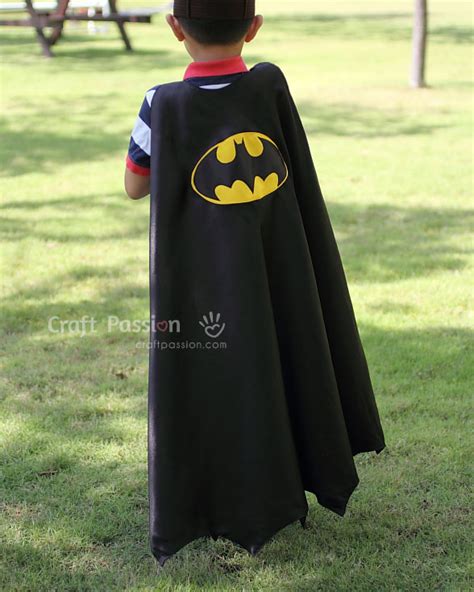 Free Cape Sewing Pattern - Batman Superhero | Craft Passion