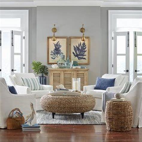 35 Beautiful Coastal Living Room Decor Ideas Best For This Summer - MAGZHOUSE