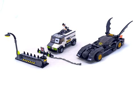 The Batmobile: Two-Face's Escape - LEGO set #7781-1 (Building Sets ...