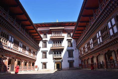 Trashigang Dzong – Eastern Bhutan (28.10.19) – JONO VERNON-POWELL