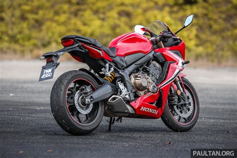 REVIEW: 2019 Honda CBR650R and CB650R – inline-four middleweights for ...