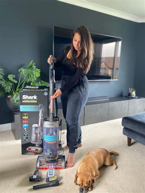 Shark upright anti hair wrap Vacuum with power lift away & truepet review