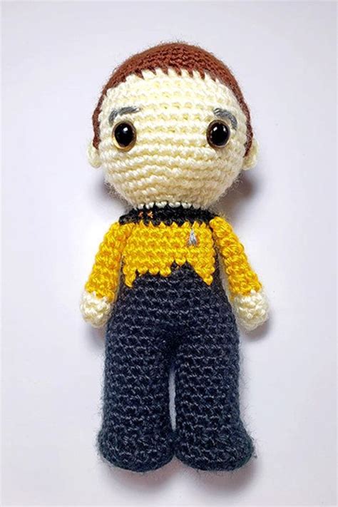 Star Trek Crochet Patterns | Star trek halloween costume, Crochet ...