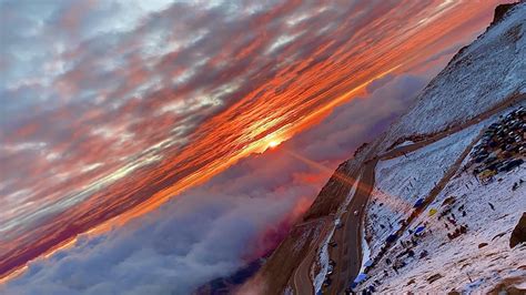 Pikes Peak sunrise : coloradohikers