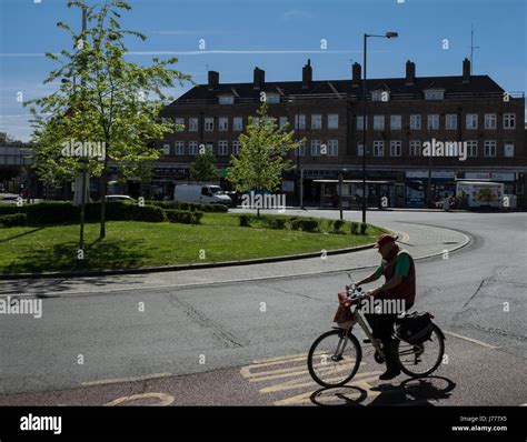 Queensbury hi-res stock photography and images - Alamy