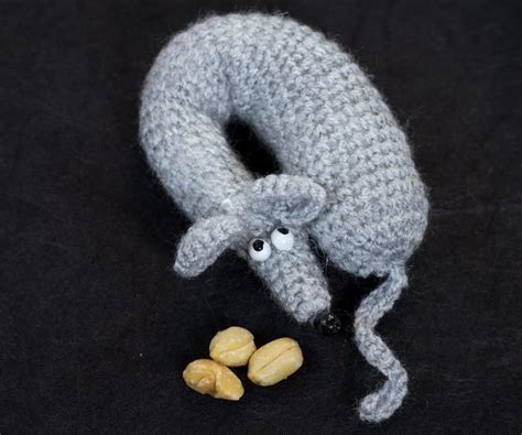 Free Crochet Pattern Rat | DIY 100 Ideas