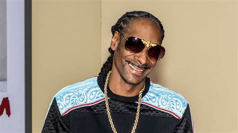 Snoop Dogg and DJ Drama drop their new mixtape 'Gangsta Grillz: I Still Got It' | Power 104.3