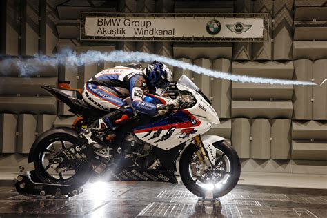 Download BMW S1000RR Vehicle BMW S1000 4k Ultra HD Wallpaper