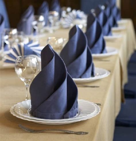 A Quick Guide to Napkins for Creating a Perfect Table Setting | Napkins, Napkin folding, Table ...