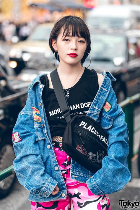 Harajuku Teen Girl Squad in Modern Japanese Streetwear Styles