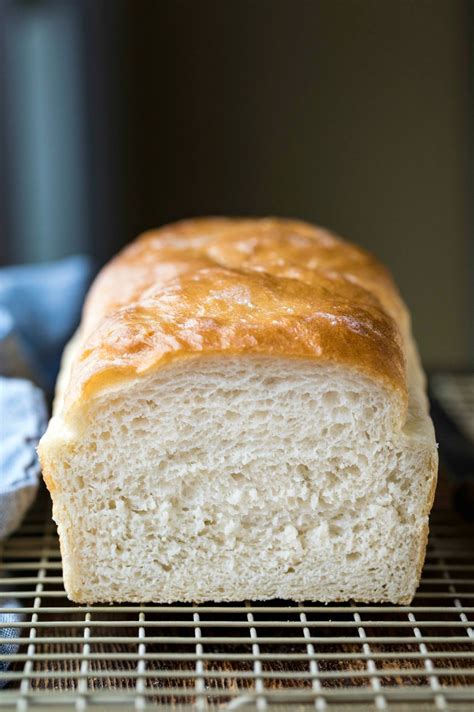 Easy Homemade White Bread Recipe - I Heart Eating