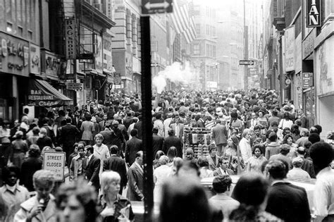 New York City in Photographs, 1962-72: Crowded Street