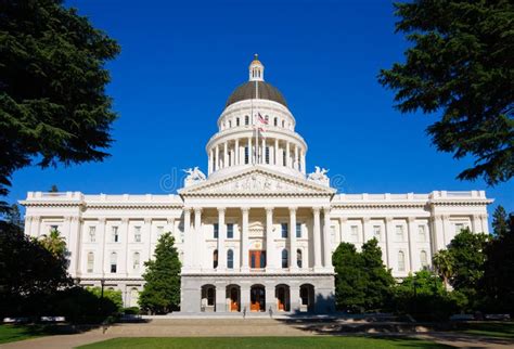 Capitol Building in Sacramento Stock Photo - Image of blue, columns: 5359882