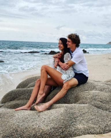 Alexander Zverev Dating Hot Girlfriend? Net Worth | VergeWiki