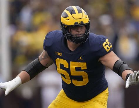 Zak Zinter officially declares for NFL Draft - Maize&BlueReview: Michigan Wolverines Football ...