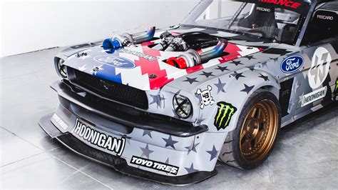 Pikes Peak Meets Ken Block's 1,400 HP Hoonicorn V2. Climbkhana Is ...