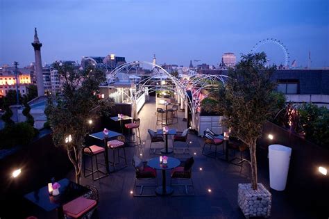 Rooftop Bar View || The Trafalgar Hotel || St James, London | City hotel, London, Hotel