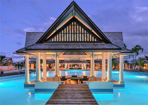 Top 12 Beachfront Caribbean Villas To Inspire The Vacation Of Your ...