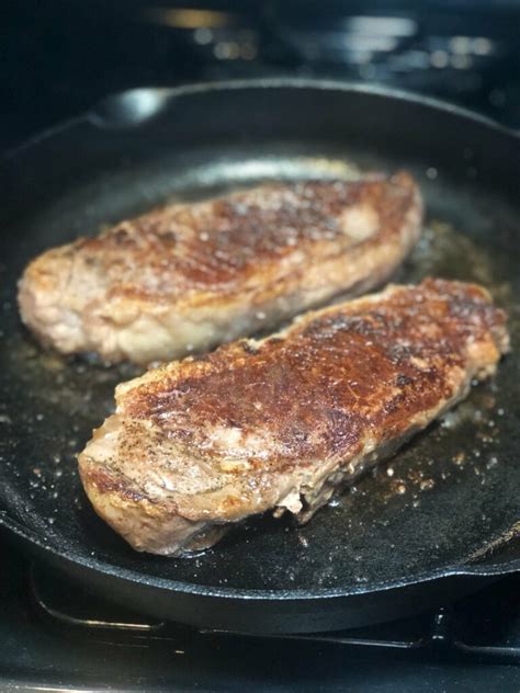 Cast Iron Skillet Steak: Recipe and Tips