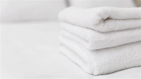 Why you should buy white bath towels - Reviewed