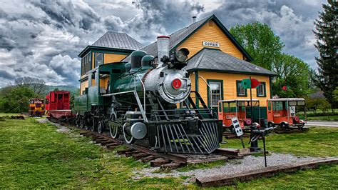 Ronny Light Photo | Cowan, TN Steam Locomotive #1