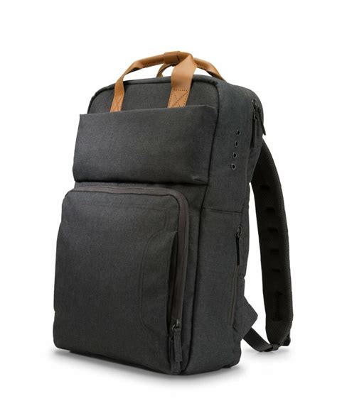 HP Powerup Backpack Charges Your Devices While You’re On The Move