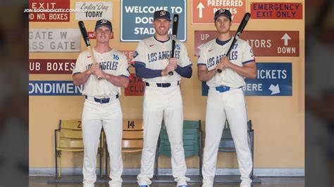 Dodgers unveil second City Connect uniforms - a nod to LA as 'city of dreams' - ABC7 Los Angeles