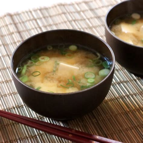 Miso Soup Recipe – Japanese Cooking 101