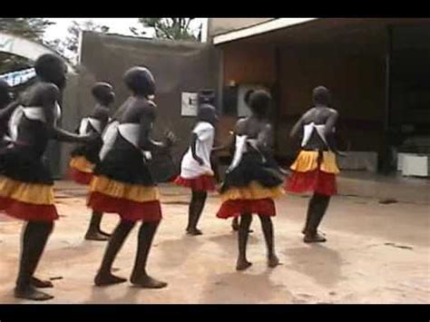 Acholi Dance - YouTube