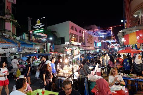 My Life Abroad: Hatyai Trip : Makan udang besar di area Lee Garden night market