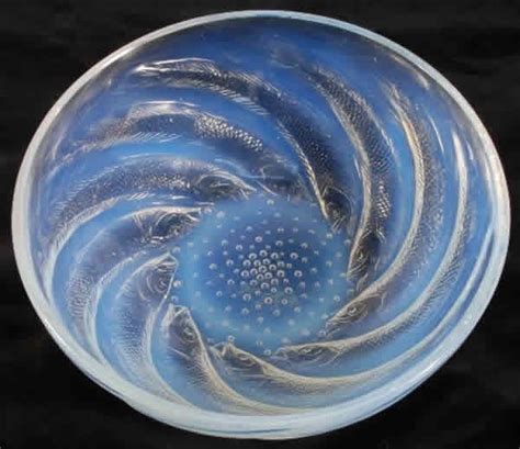 Lalique Bowl Poissons 2377 - RLalique.com