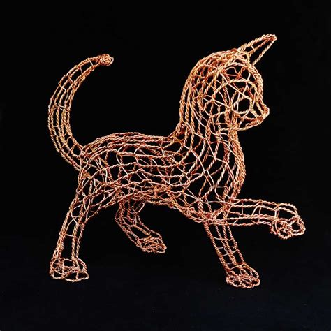 Wire Sculptures of Animals | Wire art sculpture, Wire sculpture ...