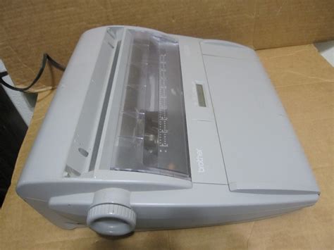 Brother SX-4000 Electronic Daisy Wheel Typewriter With Display - Imagine41