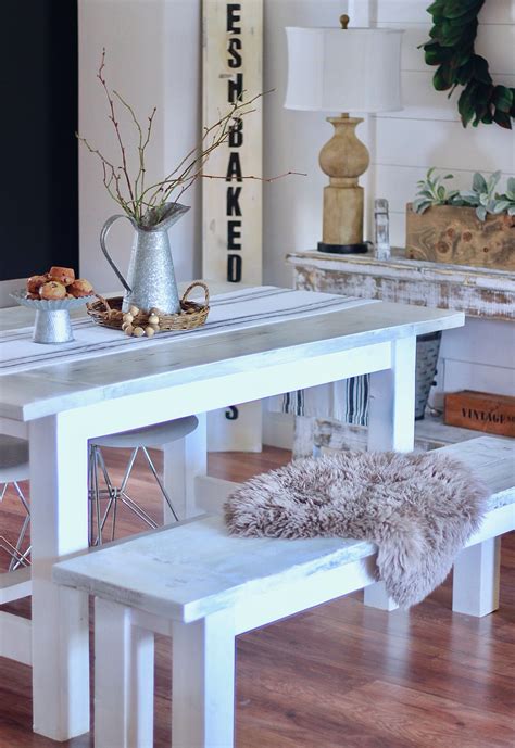 Our Farmhouse White Distressed Table & How To Achieve This Look www ...