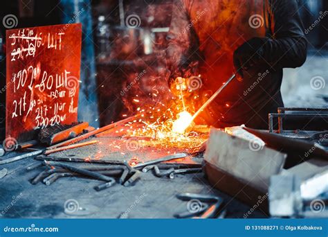 Metal Cutting With Acetylene Torch Stock Image - Image of metallurgy, foundry: 131088271