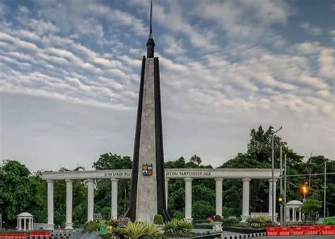 Tugu Kujang: Simbol Wisata Bogor yang Penuh Makna Sejarah - Depok Daily