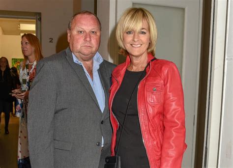 Loose Women's Jane Moore And Husband Of 20 Years Split