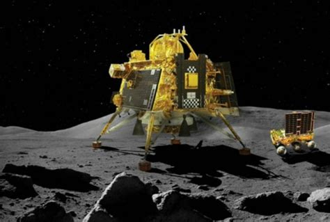 Pakistani Media Should Live Telecast Chandrayaan-3 Moon Landing: Ex-Pak ...