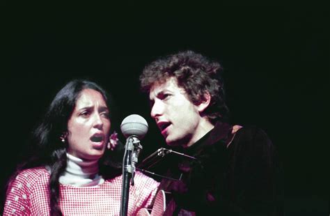 Joan Baez Calls Bob Dylan Romance “Totally Demoralizing” in New Doc