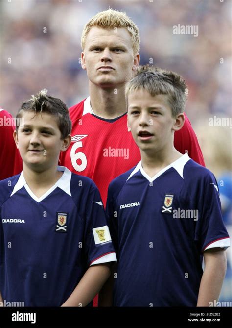 John arne riise norway hi-res stock photography and images - Alamy