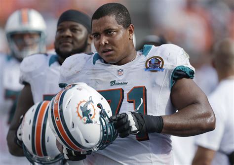 Ex-Dolphin Jonathan Martin, victim of bullying scandal, contemplates ...