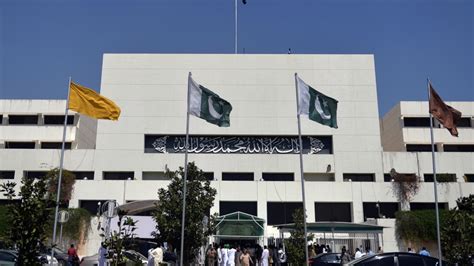 Pakistan Swears In Newly-Elected Parliament