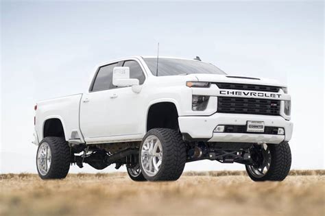 2020-2024 L5P Duramax Cognito - 7" Performance Lift Kit with Fox PSRR 2 ...