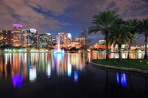 Things to Do at Orlando's Lake Eola Park