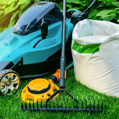 Looking to Kick-Start the Season with a Spring-Ready Lawn? Here's How. | Home Hardware