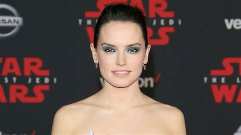 Daisy Ridley calls 'Star Wars: The Last Jedi' world premiere 'overwhelming' - ABC News