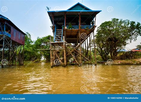 Swimming Village at Tonle Sap River, Cambodia Stock Photo - Image of angkor, boat: 108516098