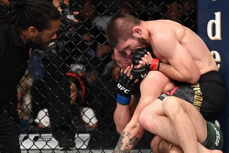 UFC 229: Khabib Nurmagomedov submits Conor McGregor; post-fight melee follows - Yahoo Sports